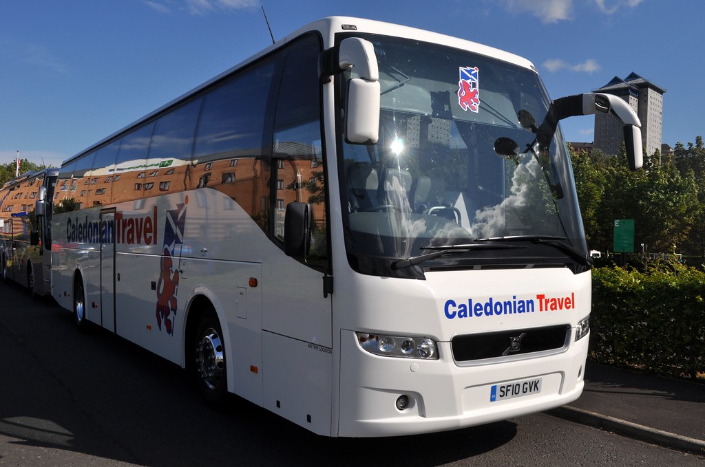 Whitelaws Coaches (Caledonian Travel Liveried) SF10 GVK pa… Flickr