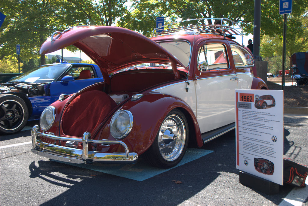 Custom 1962 VW Beetle A beautifully restored custom finish… Flickr
