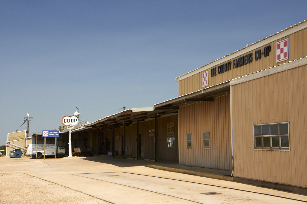 Lee County Farmer's Coop Giddings, Texas Richard Childress Flickr