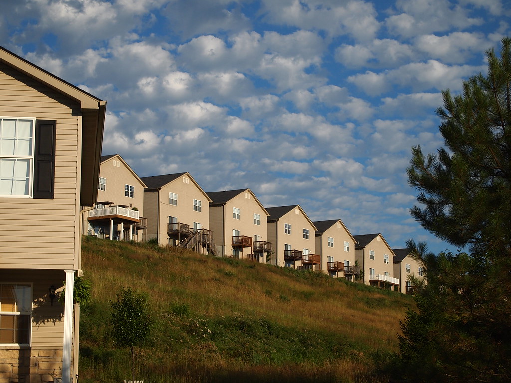Lakewood Apartments Imperial, MO_P6240931 Reminds me of … Flickr