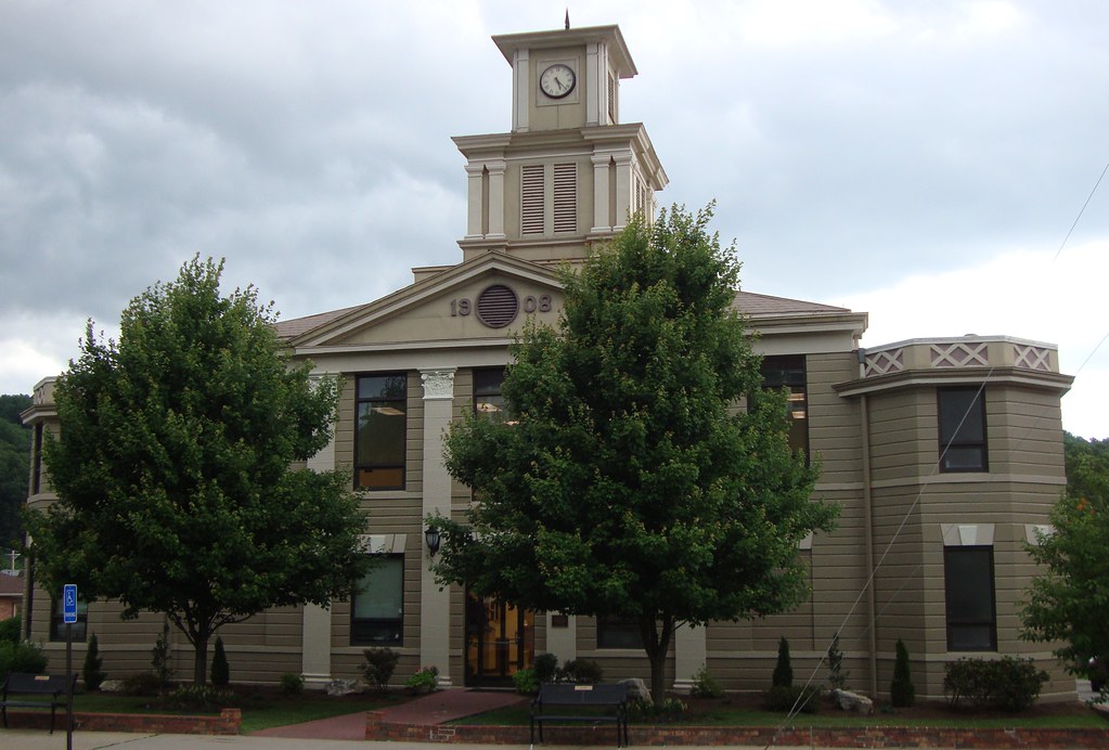 Old Yancey County Courthouse (Burnsville, North Carolina) Flickr