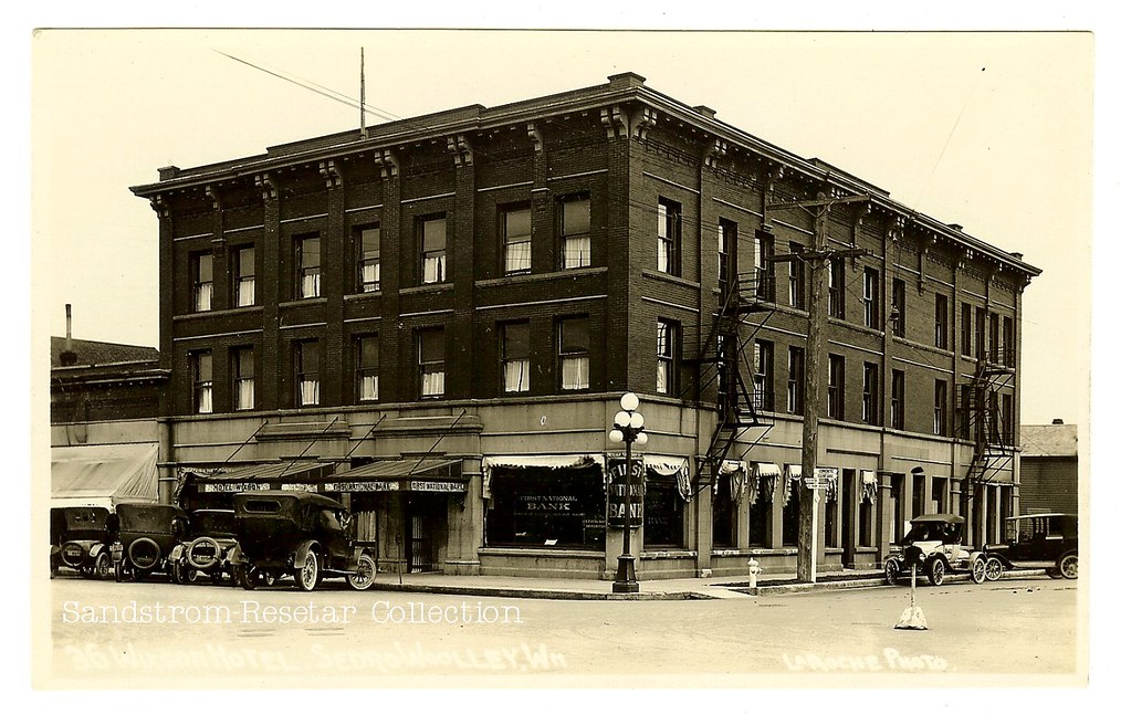 Wixson Hotel SedroWoolley, WN LaRoche Photo Brett Sandström Flickr