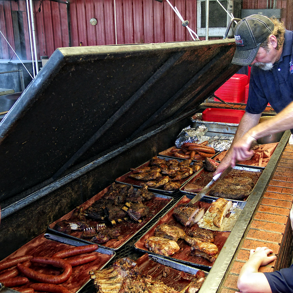 The pit at Cooper's Old Time Pit Barbecue, Llano, TX, one … Flickr