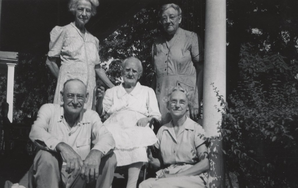 Blankenship family front Margo Tilton Flickr