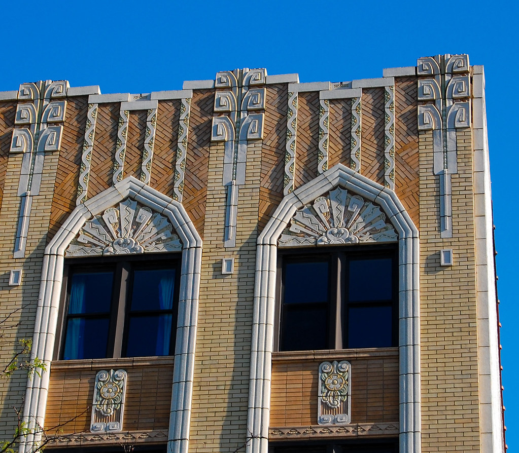 Viceroy Hotel the former Viceroy Hotel, 1519 W. Warren Bou… Flickr