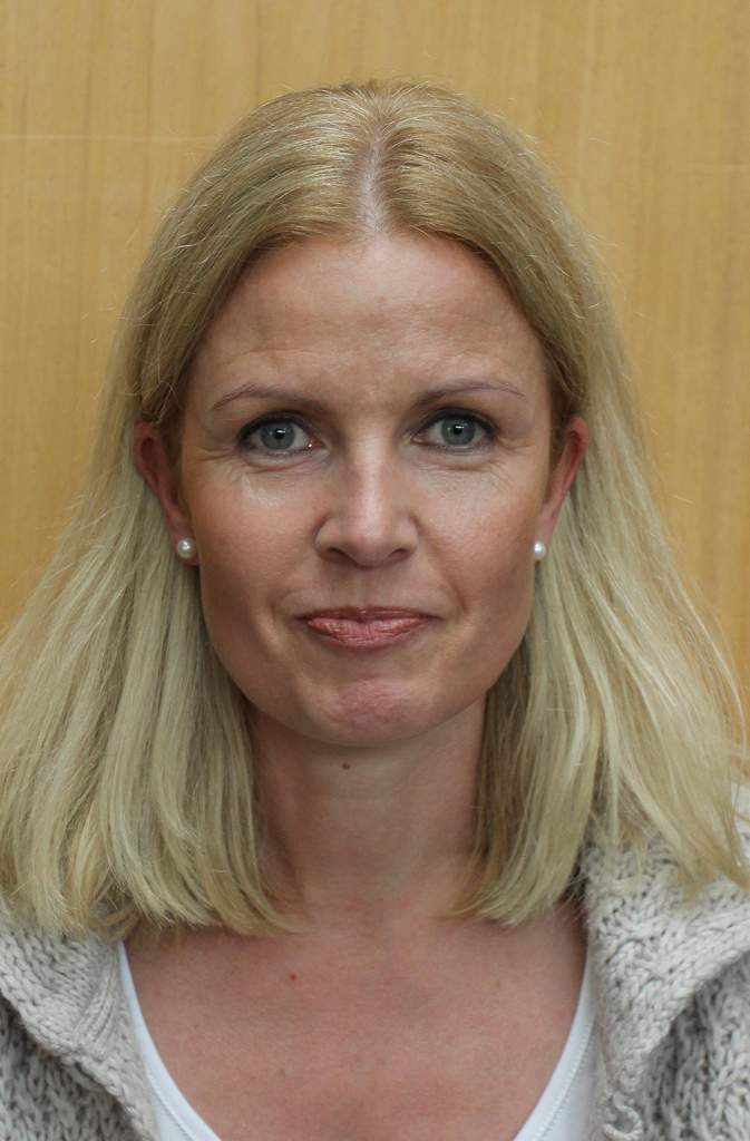 Mature wife Christine 1