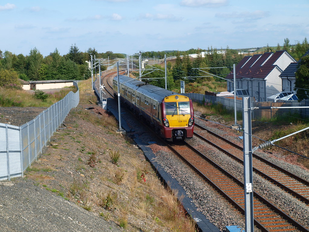 Caldercruix 29072011 334015 heads eastwards on the new… Flickr