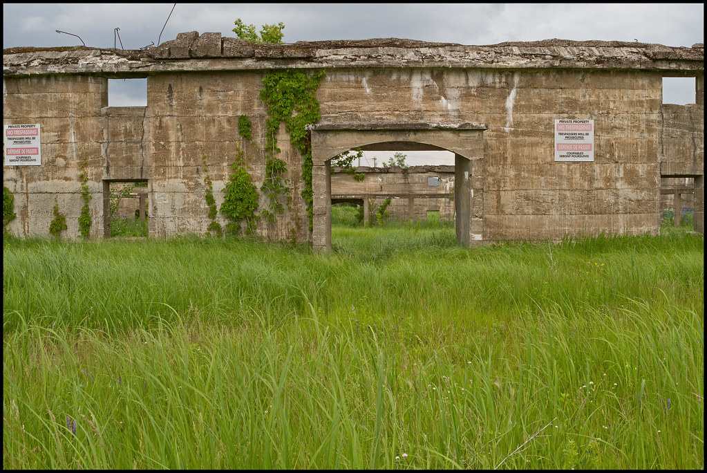 Ruins of Old Rink Ruins of the Sunny Brae Rink, Donald Str… Flickr