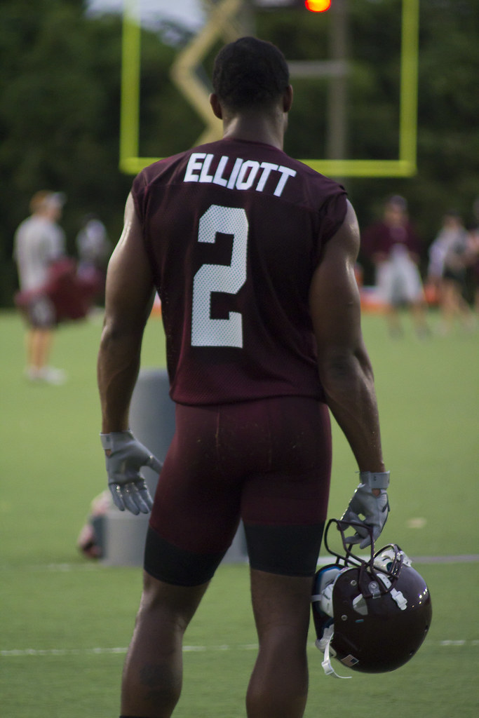 Chiseled Mississippi State University Senior running back … Flickr