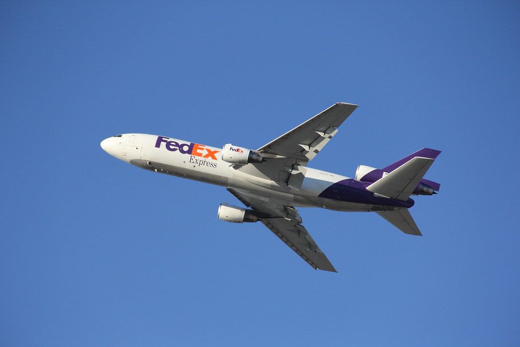 FedEx N387FE Aero