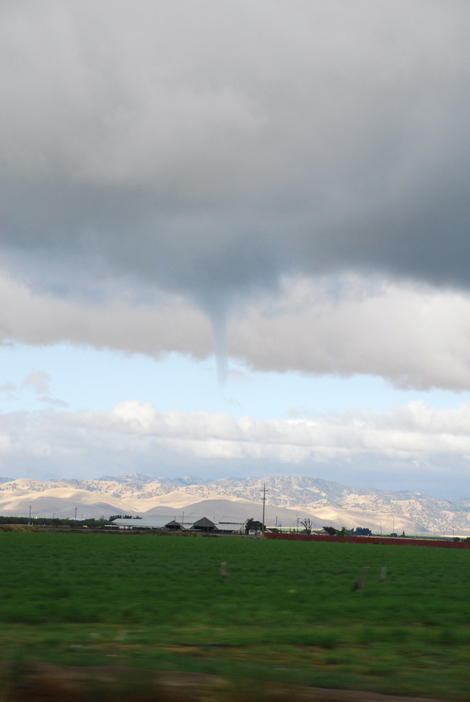 Funnel Cloud South of Newman, CA Jill Siegrist Flickr