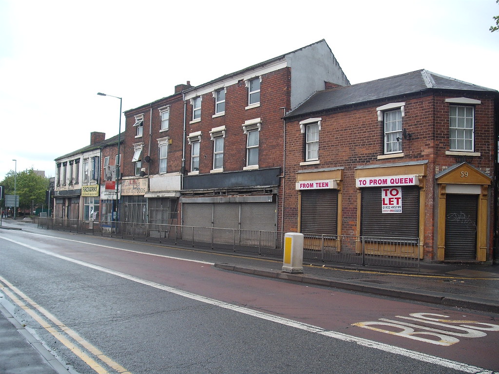 Walsall, Shops, Stafford Street Very original shops in Sta… Flickr