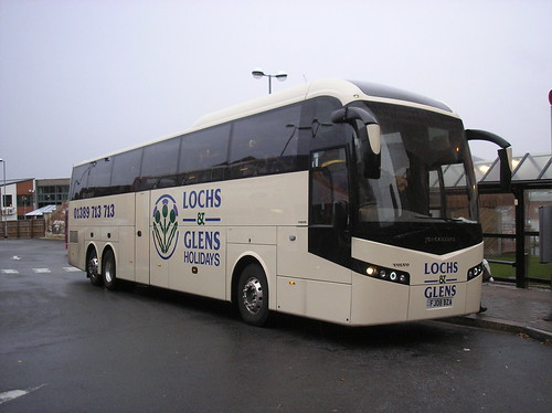 Lochs & Glens FJ 08 BZA Volvo B12T Lochs & Glens Jonckheer… Flickr