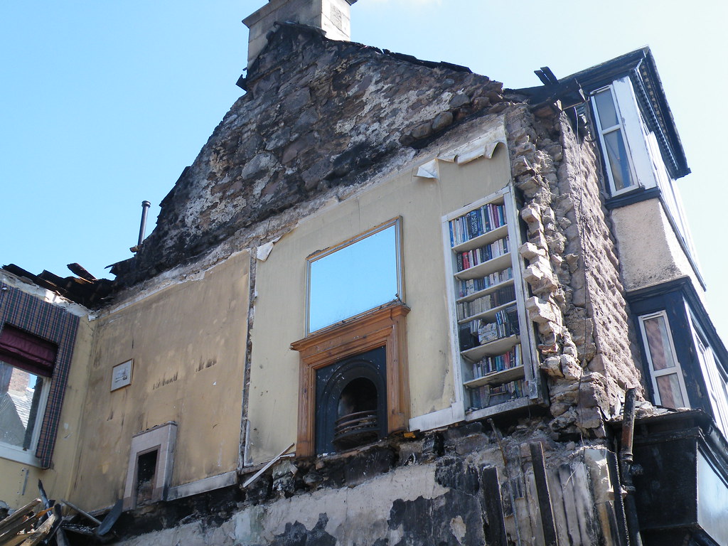 Crieff fire 003 Huw Williams Flickr