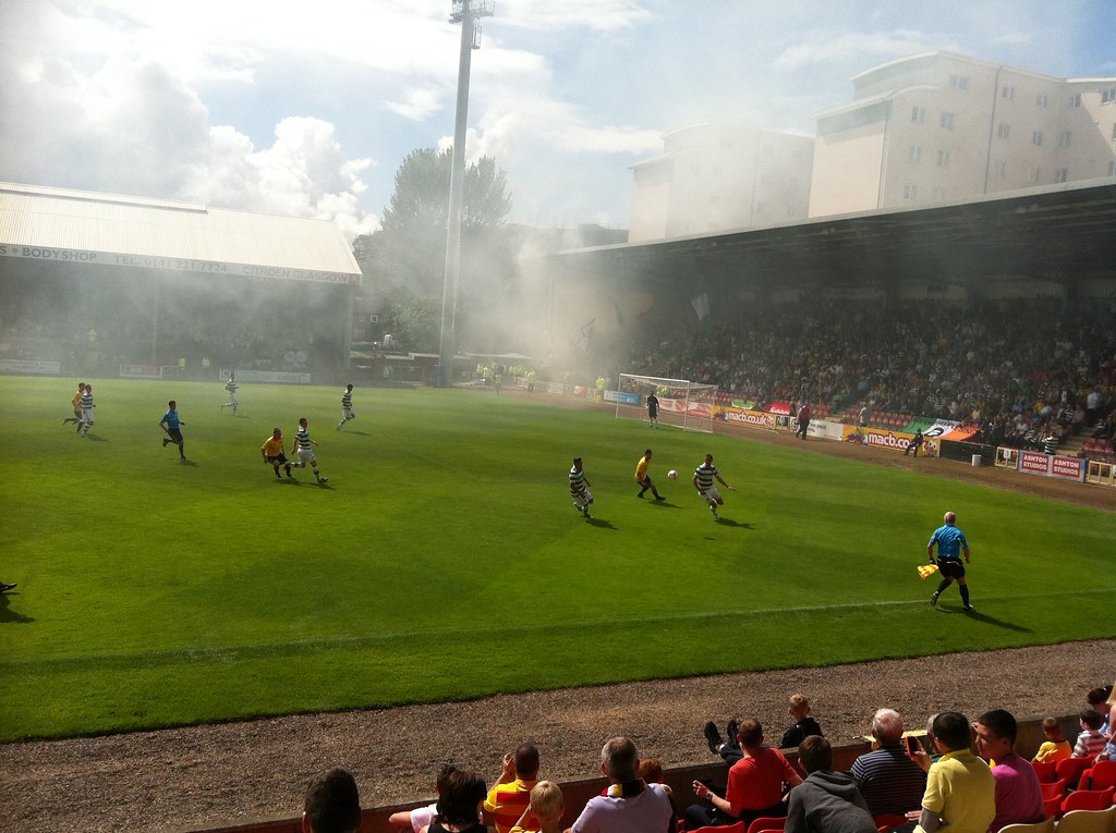 Partick Thistle v Celtic XI Celtic fans light flares at th… Flickr