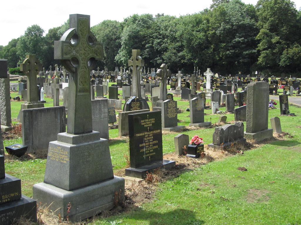 Wardley cemetery Egan grave + general view General view … Flickr