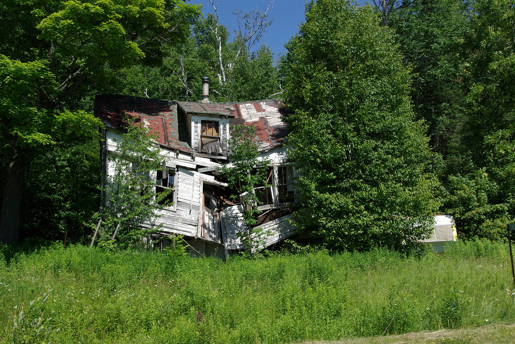 Fixer Upper Abandoned house Restoule Ont. d1tree Flickr
