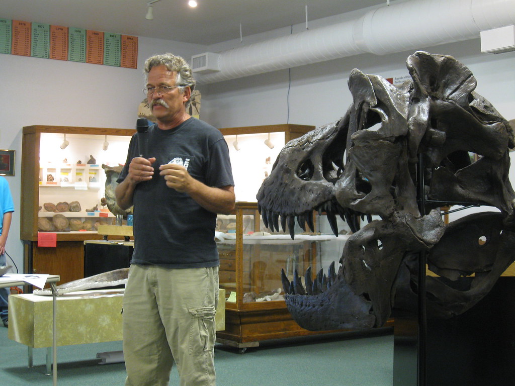 IMG_5110 Peter Larson of the Black Hills Institute of Geol… Flickr