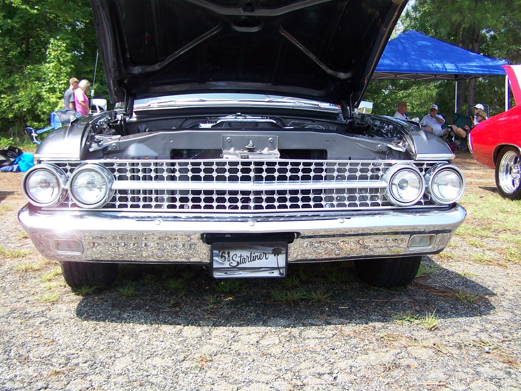 1961 FORD STARLINER SEE AT CAR SHOW IN MILLEDGEVILLE, GA J… Pete