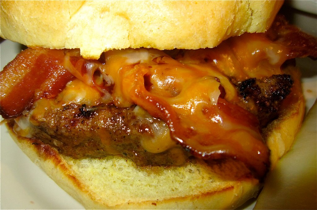 ―the bacon cheeseburger 🍔 89/365 anokarina Flickr