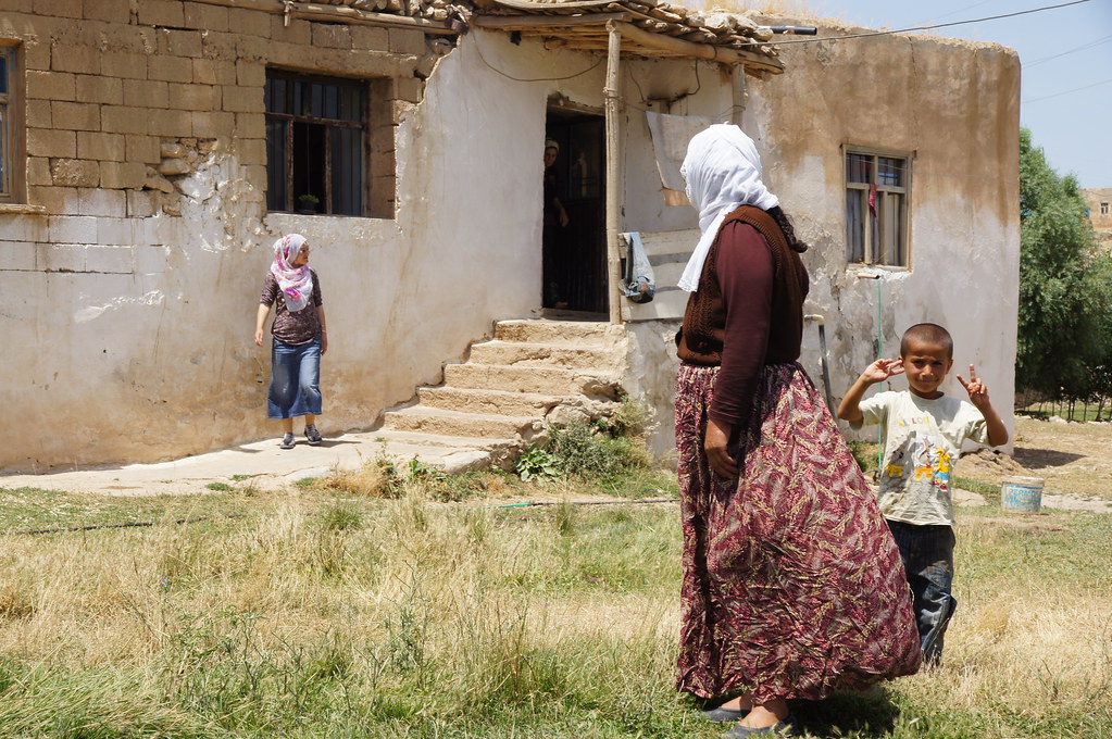 Village house in Abali CharlesFred Flickr