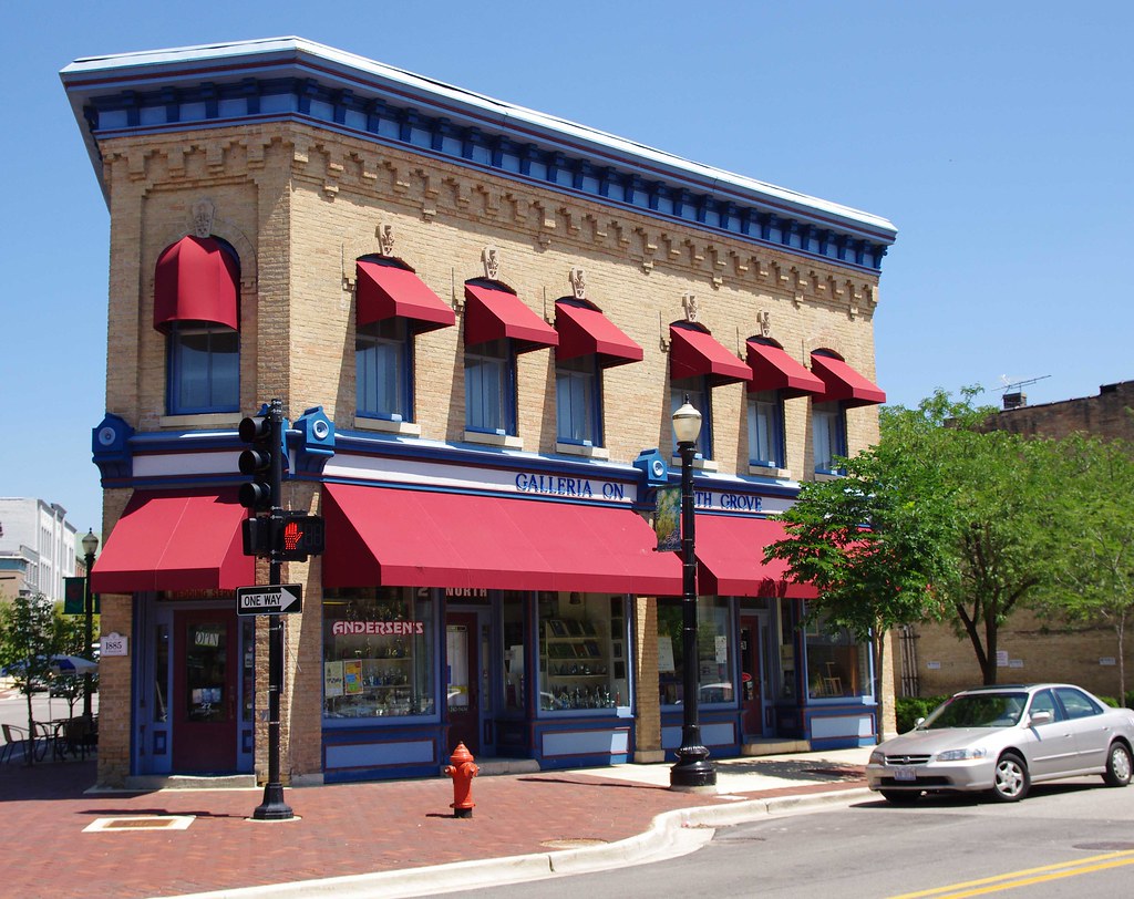 Elgin Illinois I think the awnings really add to the inter… Flickr