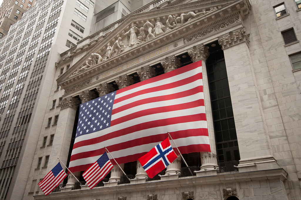 New York New Yorkbørsen flagget mandag til minne om ofren… Flickr