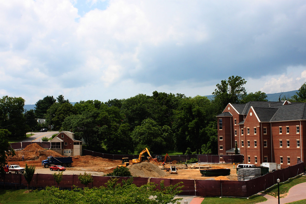 Construction on the new dorms Construction on the new dorm… Flickr