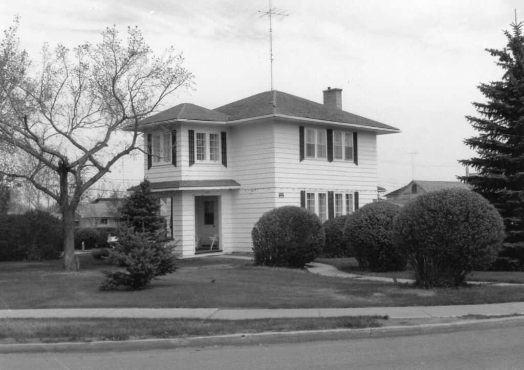 House in Gravelbourg Ross Walton Flickr