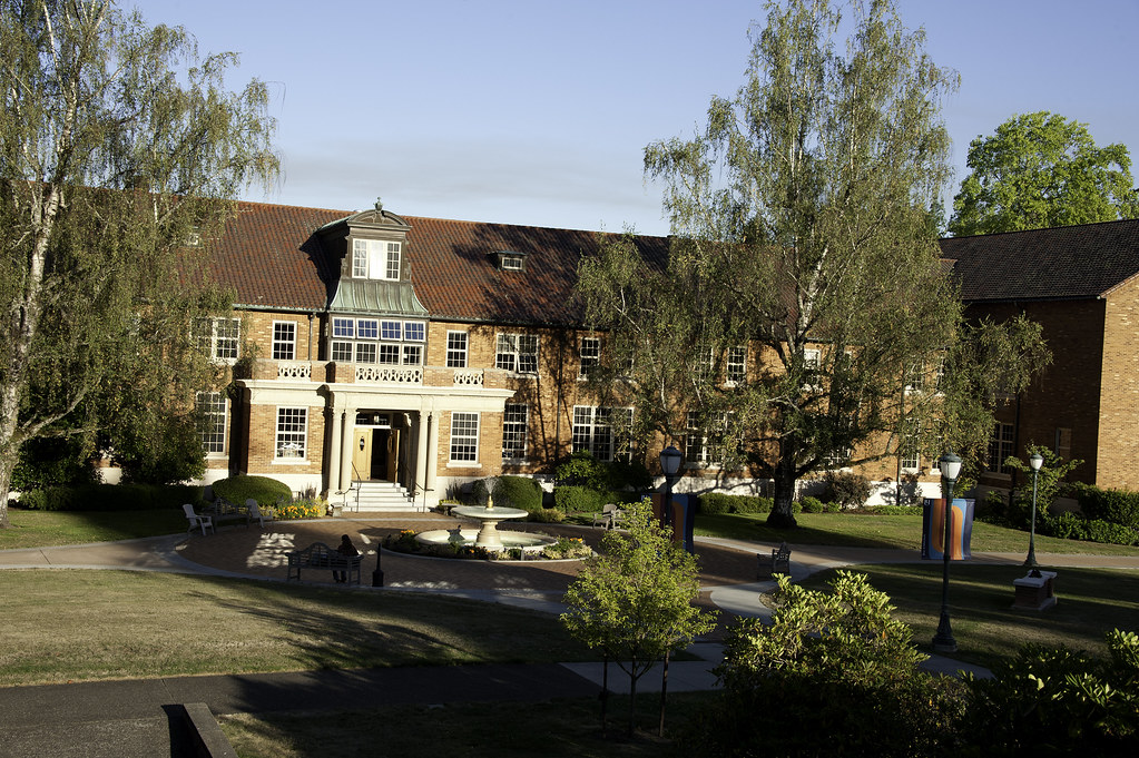 Exterior Shots Fall 2011 Marylhurst University, Exterior… Flickr