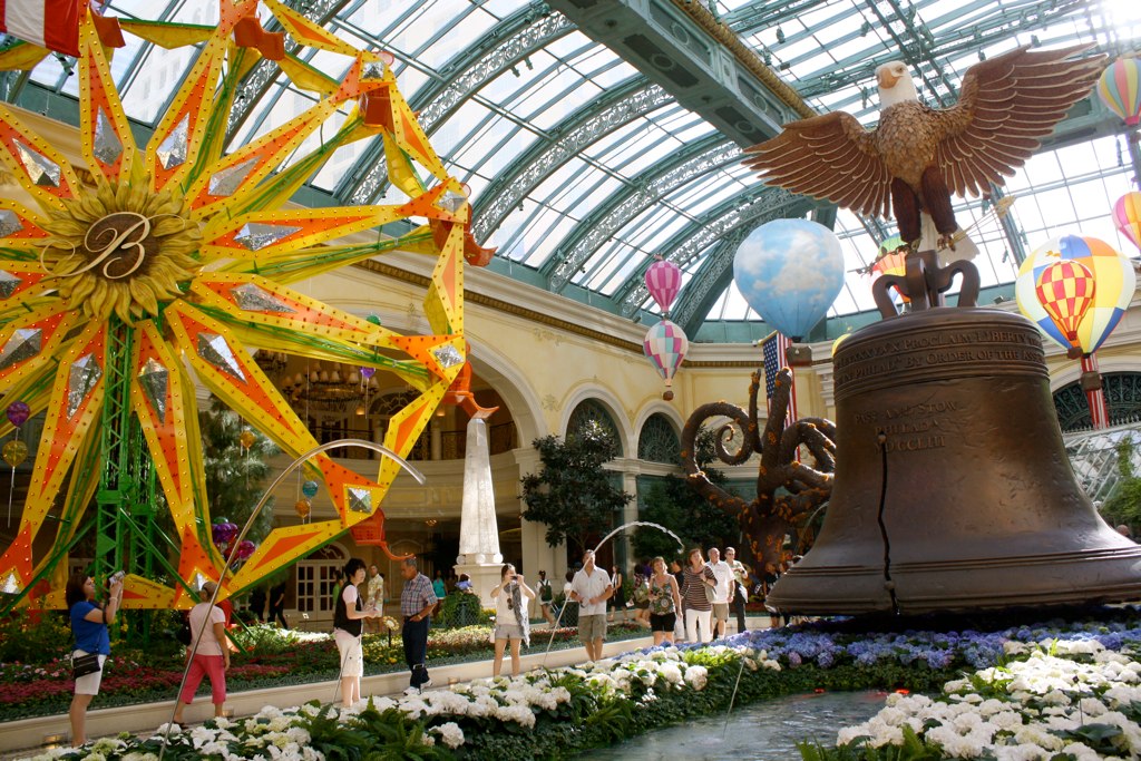 Bellagio Hall. Romy Chacin Flickr