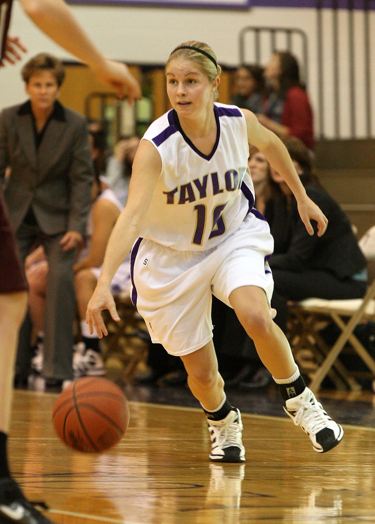 Taylor University Women's Basketball Photo by Jim Garringe… Flickr