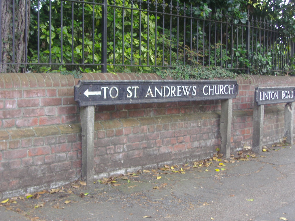Linton Rd sign All the churches in Oxford have signs like … Flickr