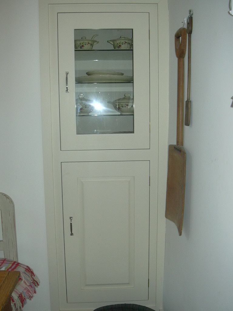 Cupboards 2 Cupboard doors arranged above each other. One … Flickr