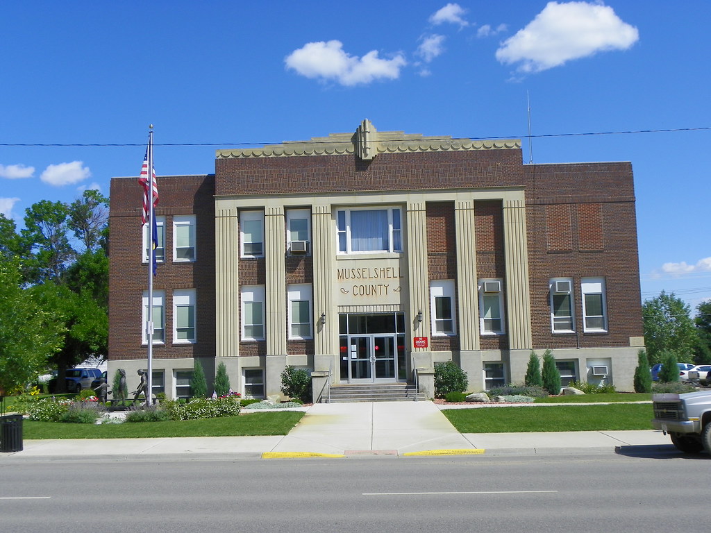 Musselshell County Courthouse a photo on Flickriver