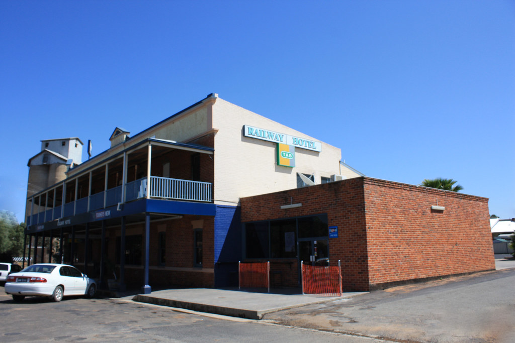 Railway Hotel, Parkes, NSW. May Street, Parkes. Establishe… Flickr