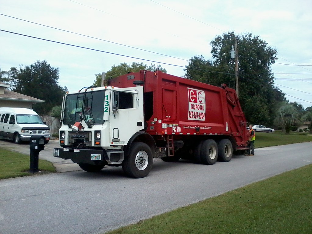 Central Carting Disposal Working in Pasco County today, ha… Flickr
