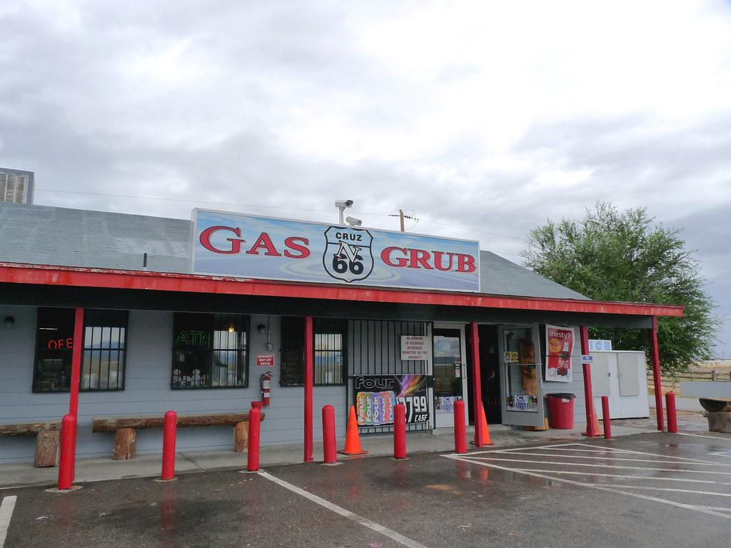 0091 Arizona, Truxton, Route 66, Gas & Grub Store Colin Grayson Flickr