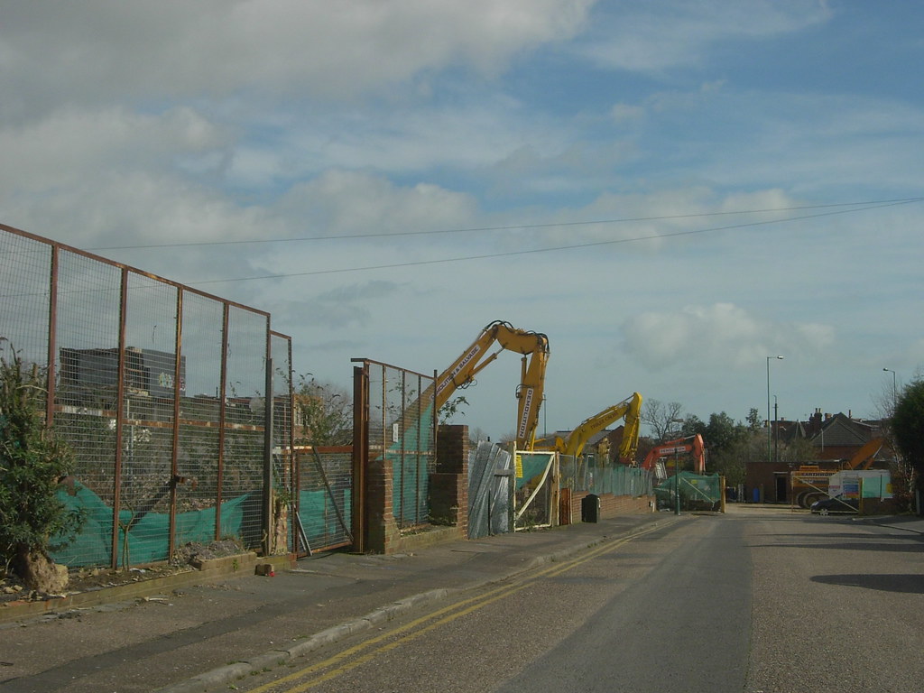 WILKINS THE BAKERS. MALMESBURY PARK RD / HENVILLE RD. BOUR… Flickr