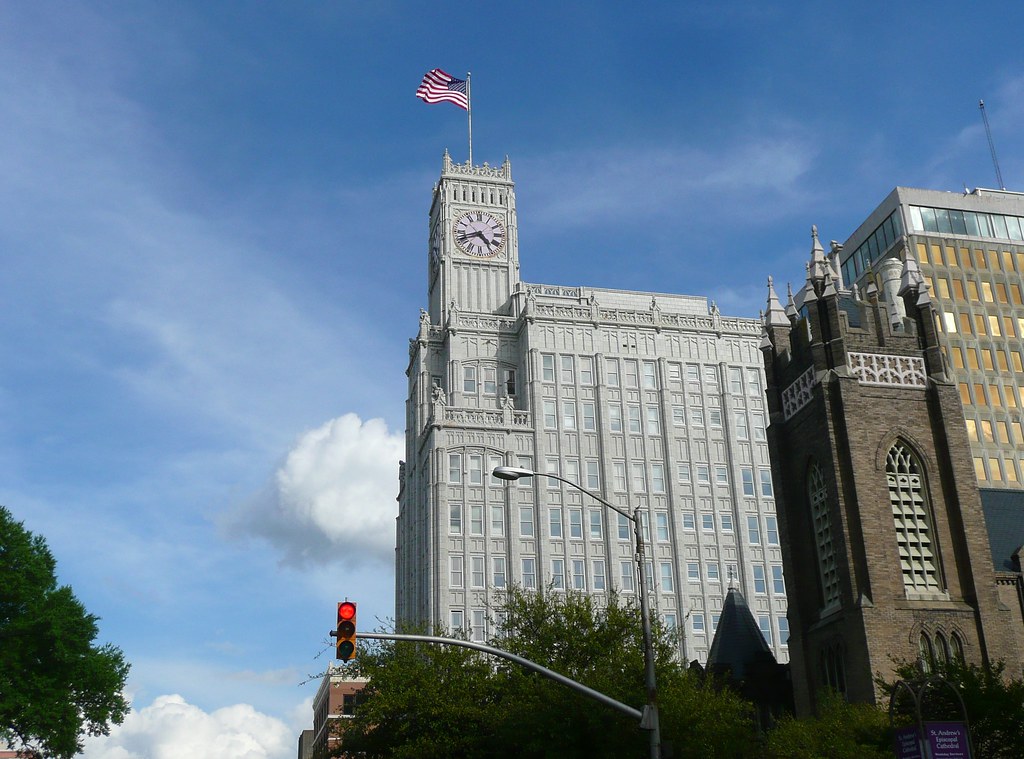 Jackson, MS Lamar Life Building The Lamar Life Building wa… Flickr