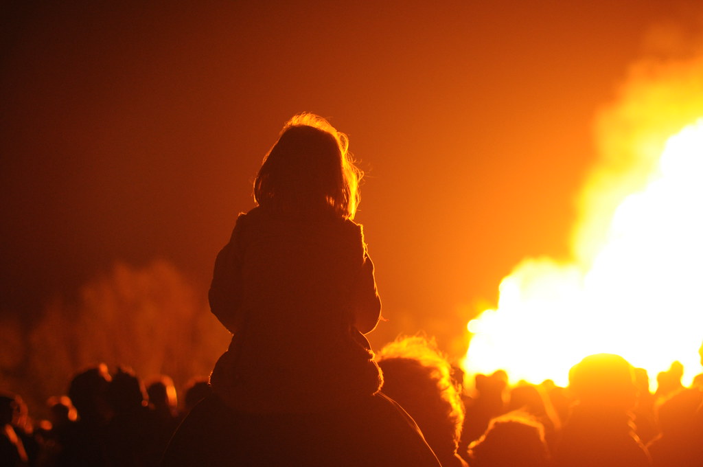 Bramley Bonfire PhotoaDay no. 85 05.11.2011 Hannahb Flickr