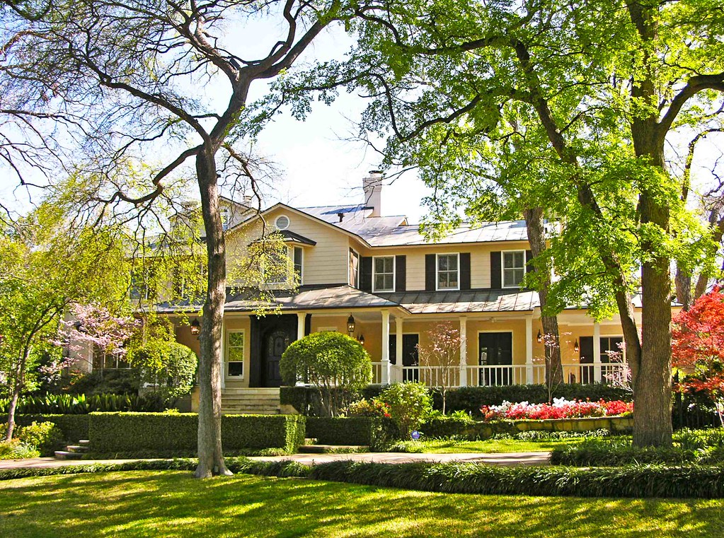 FOR SALE 4911 Shadywood, Dallas, TX Set on a commanding 1… Flickr