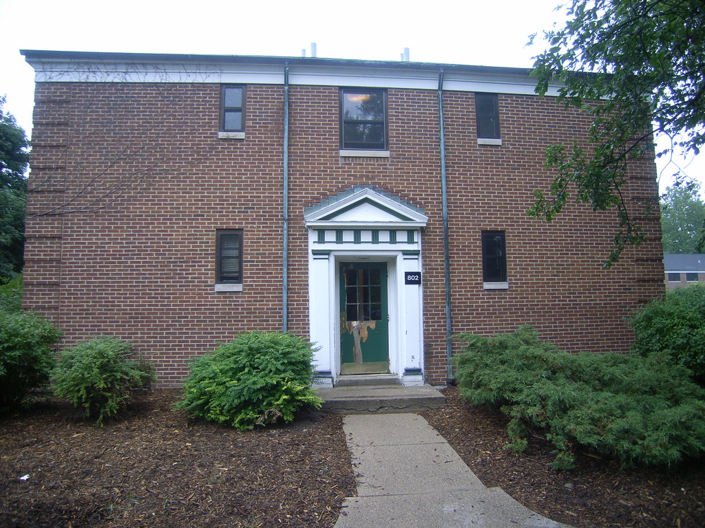 0802 Howland Apartment Building 2009 South Side Flickr