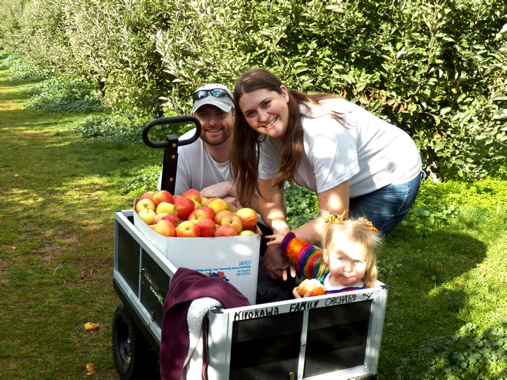 102311 Charlie, Andy, and Kendra at the apple orchard Deborah