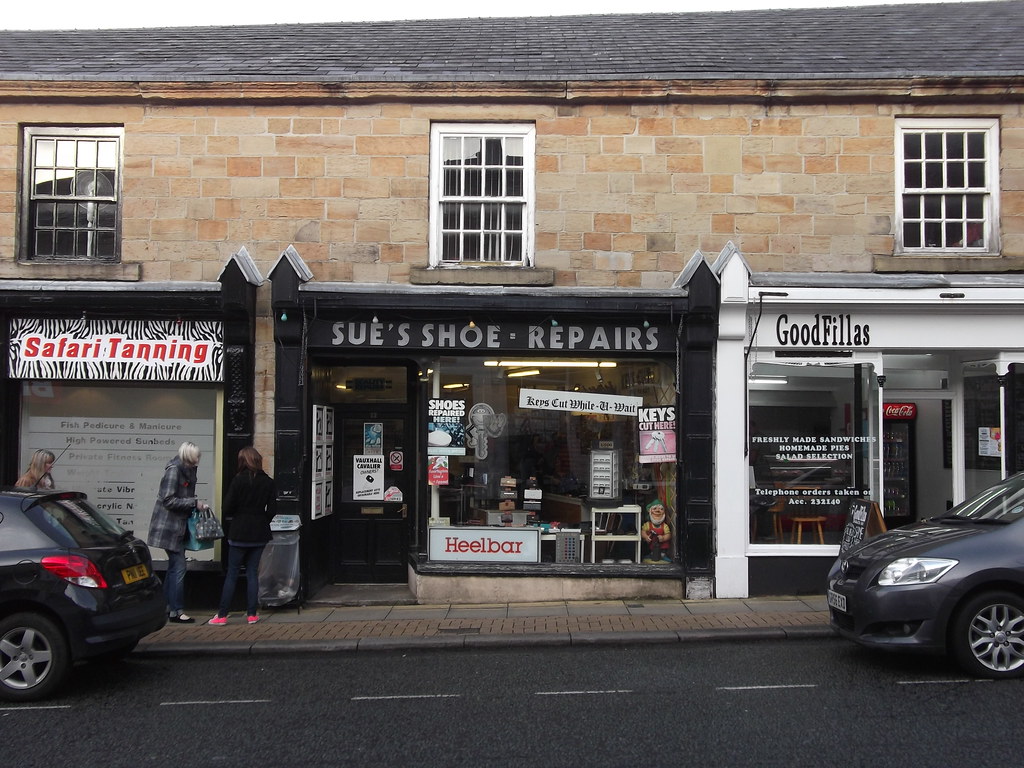 "Sue's Shoe Repairs" 12 Blackburn Road, Accrington BB5 1HD… Flickr