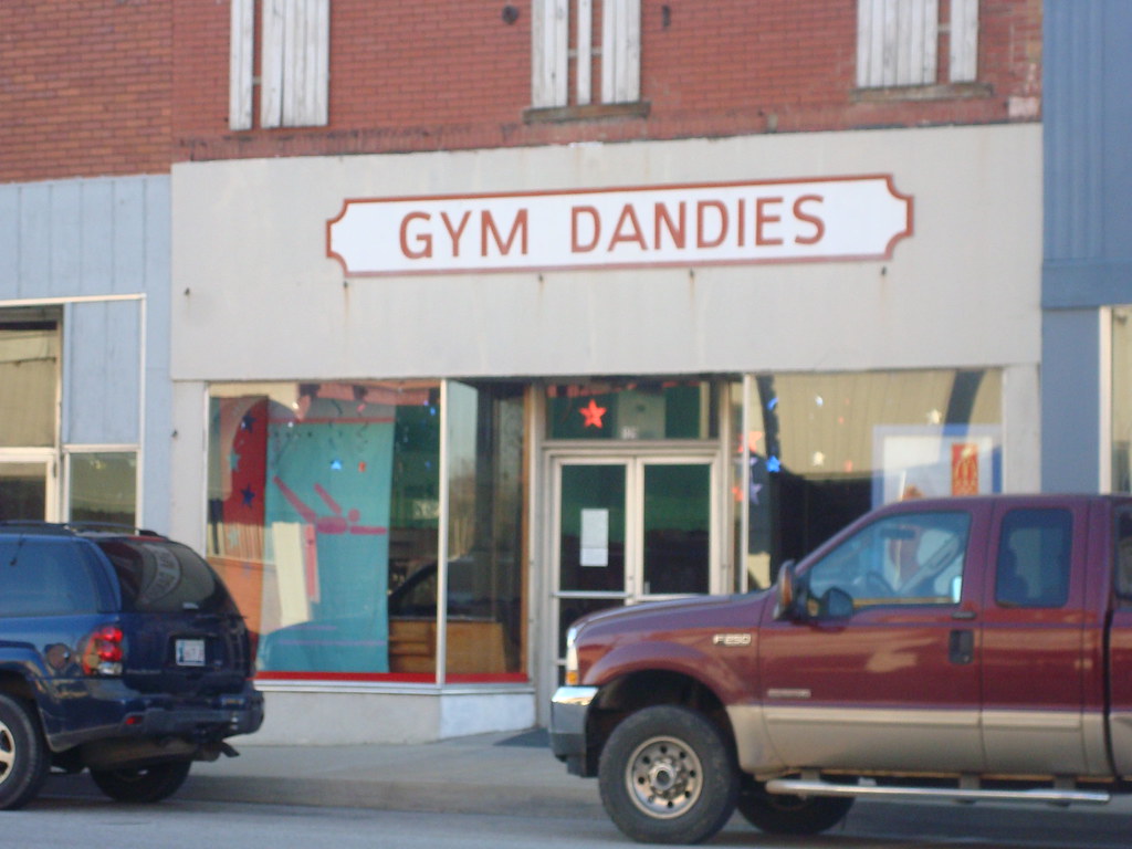 DSC05157 Store in Vinita, OK. Vinita was as far east as I … Flickr