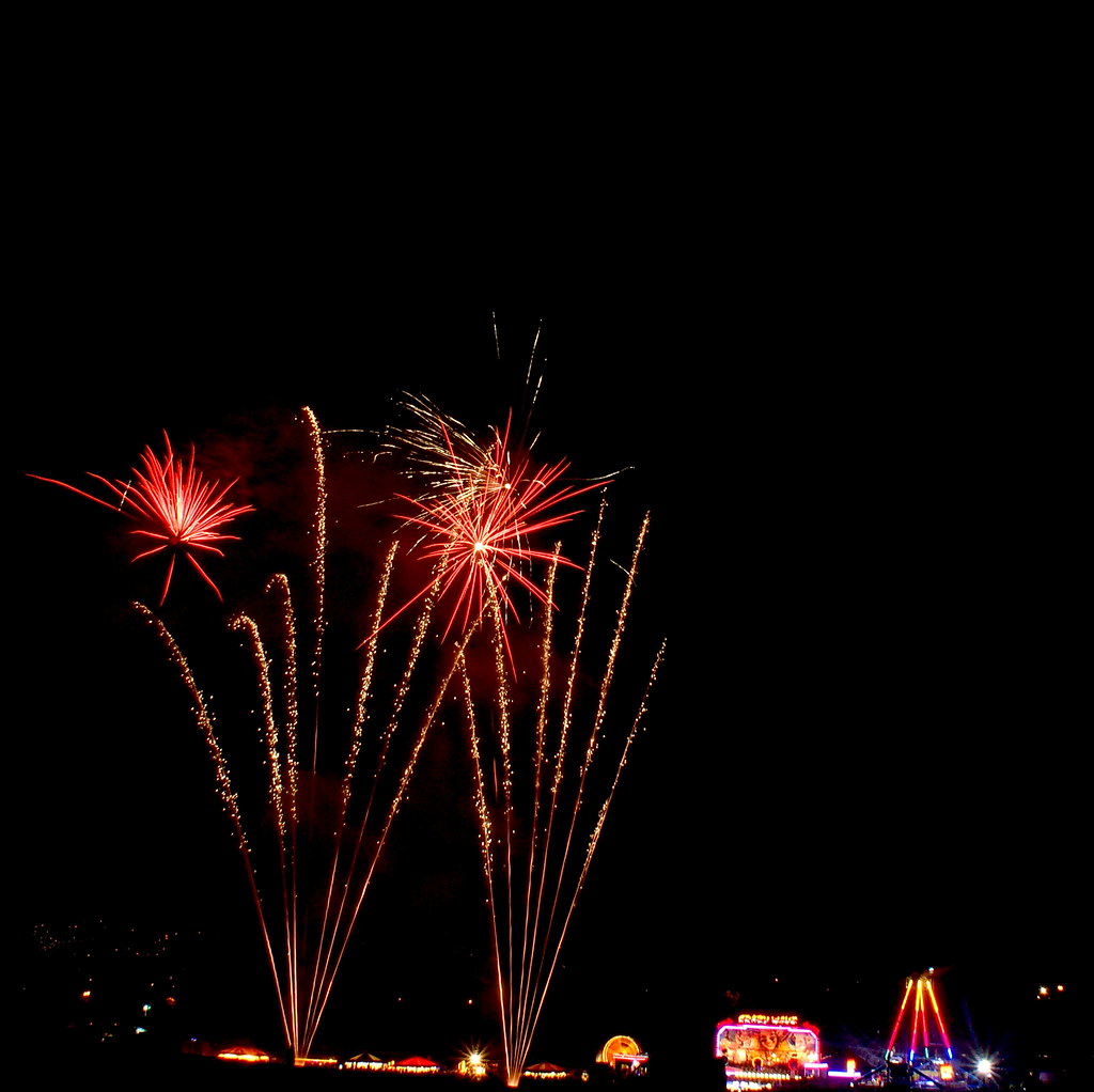 Firework 8 Clifton Park Firework Display on 6th November 2… Flickr