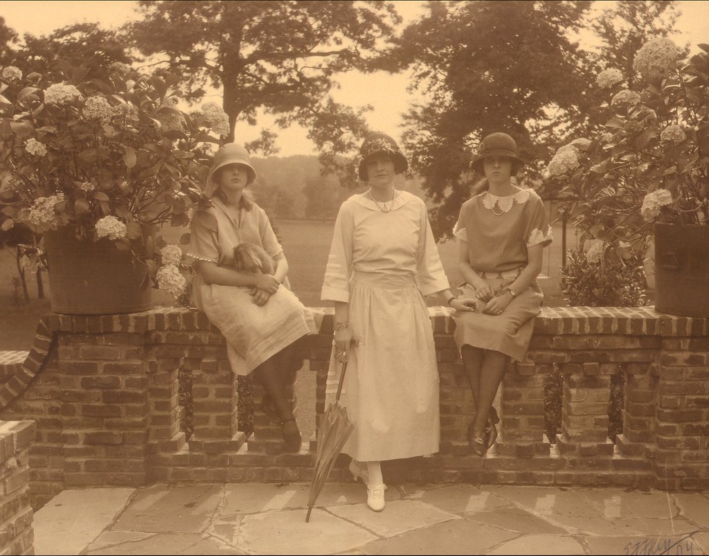 Marjorie Merriweather Post & daughters LIU Post Flickr