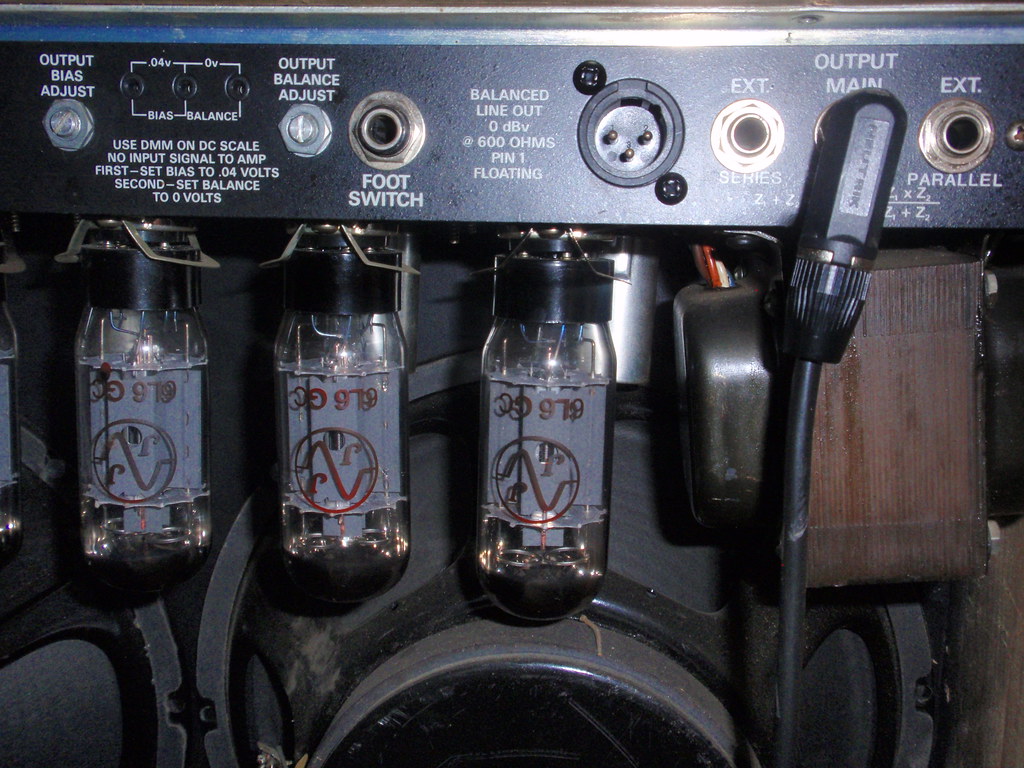 Fender Dual Showman red knobs Fender Dual Showman 100 watt… Flickr