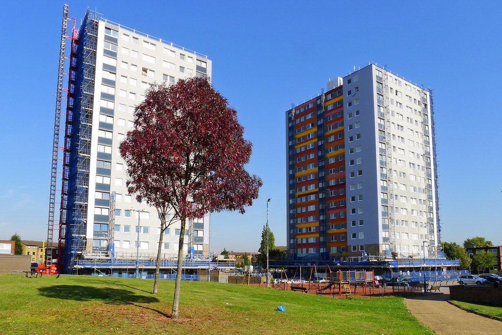 Harts Lane Estate, Barking undergoing recladding work, 02/… Flickr